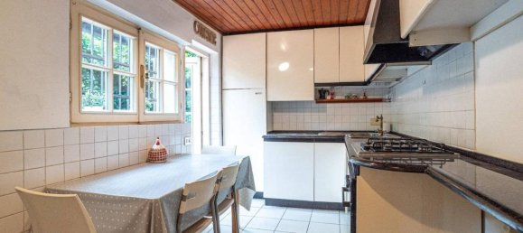 Вилла с 3 комнатами в Комо, Италия № 20401 6