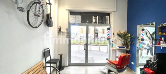 2 rooms Commercial property in Milan, Italy No. 378627 3