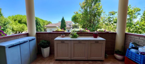 2 bedrooms Building in Bellaria Igea Marina, Italy No. 267302 15