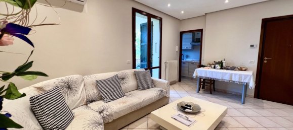 2 bedrooms Building in Bellaria Igea Marina, Italy No. 267302 10