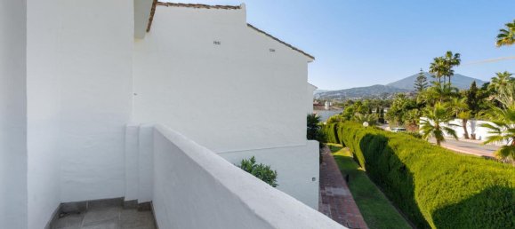 Adosado de 3 dormitorios en Marbella, Spain No. 117450 3