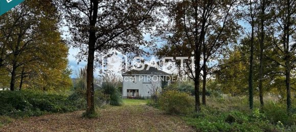 2 bedrooms House in La Chapelle-sur-Loire, France No. 152374 6