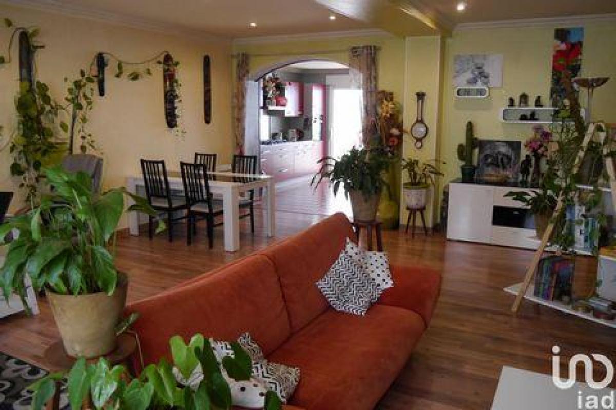 Casa T3 em Vichy, France N.º 3899