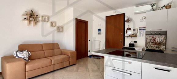 Квартира с 3 комнатами в Монтегротто Терме, Италия № 300331 3