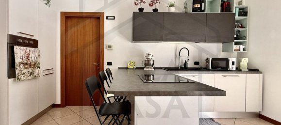 Квартира с 3 комнатами в Монтегротто Терме, Италия № 300331 2