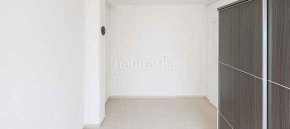4 Schlafzimmer Haus in Cornella De Llobregat, Spain, Nr. 187635 10