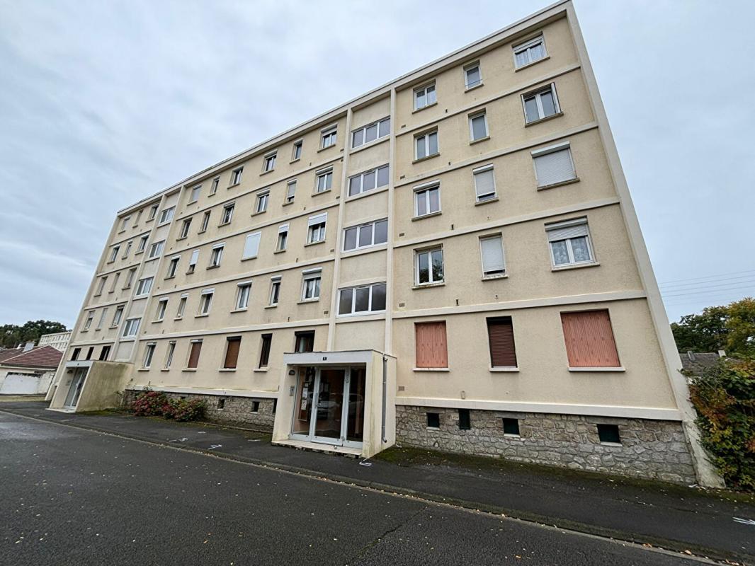 3 غرف نوم شقة في Compiegne, France رقم 234508