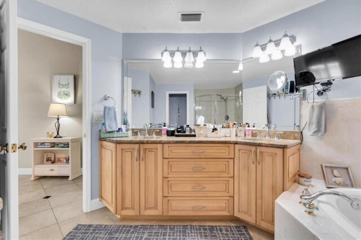 3 bedrooms House in Saint Pete Beach, USA No. 410706