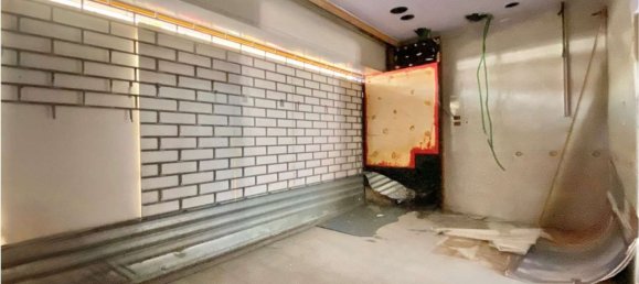 95m² Commercial property in Milan, Italy No. 260464 6