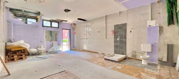 95m² Commercial property in Milan, Italy No. 260464 7
