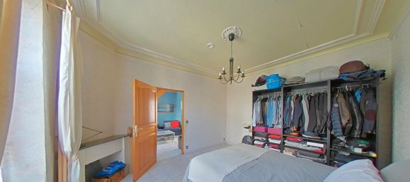 4 bedrooms House in Carrieres-sur-Seine, France No. 189182 8