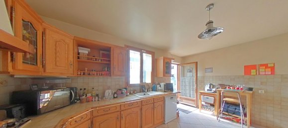 4 bedrooms House in Carrieres-sur-Seine, France No. 189182 6