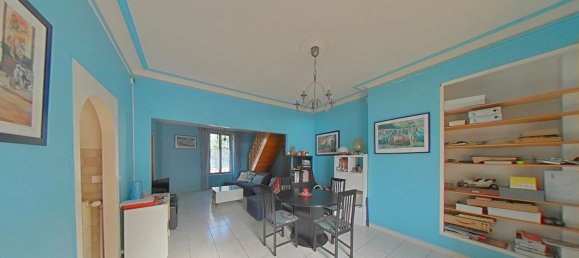4 bedrooms House in Carrieres-sur-Seine, France No. 189182 3