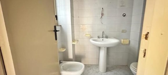 4-Zimmer Haus in Barcellona Pozzo di Gotto, Italy, Nr. 103640 8