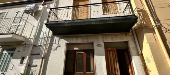 4-Zimmer Haus in Barcellona Pozzo di Gotto, Italy, Nr. 103640 6