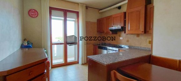 Ático de 3 dormitorios en Montebelluna, Italy No. 322243 8