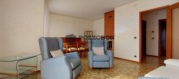 Ático de 3 dormitorios en Montebelluna, Italy No. 322243 2