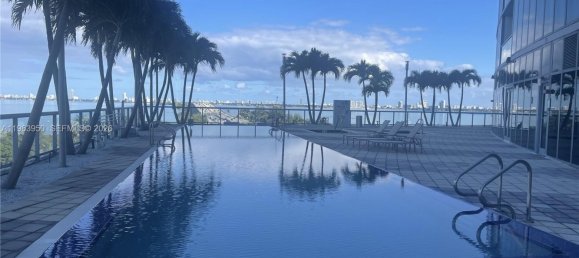 2 Schlafzimmer Gewerbliche Immobilien in Miami, USA, Nr. 615570 10