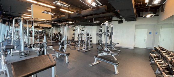 2 Schlafzimmer Gewerbliche Immobilien in Miami, USA, Nr. 615570 4