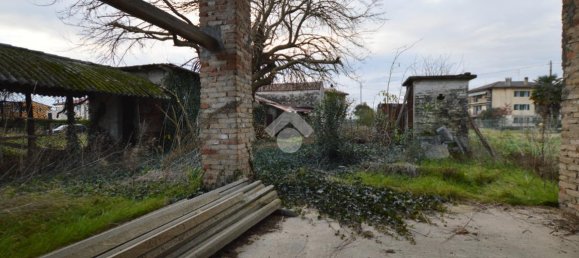 4 rooms House in Zenson di Piave, Italy No. 171206 18