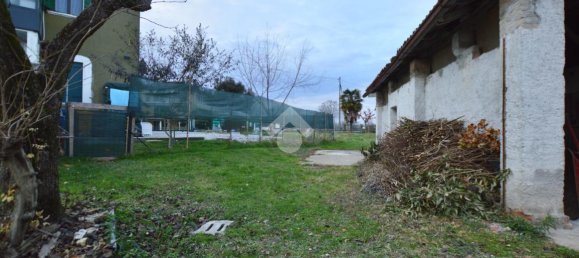 4 rooms House in Zenson di Piave, Italy No. 171206 8