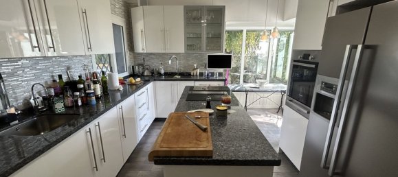 3 bedrooms Villa in Marbella, Spain No. 134089 11