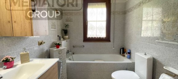 3 bedrooms House in Borgo a Mozzano, Italy No. 214283 14