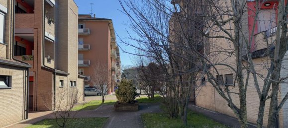 3 rooms Apartment in Colorno, Italy No. 237413 39