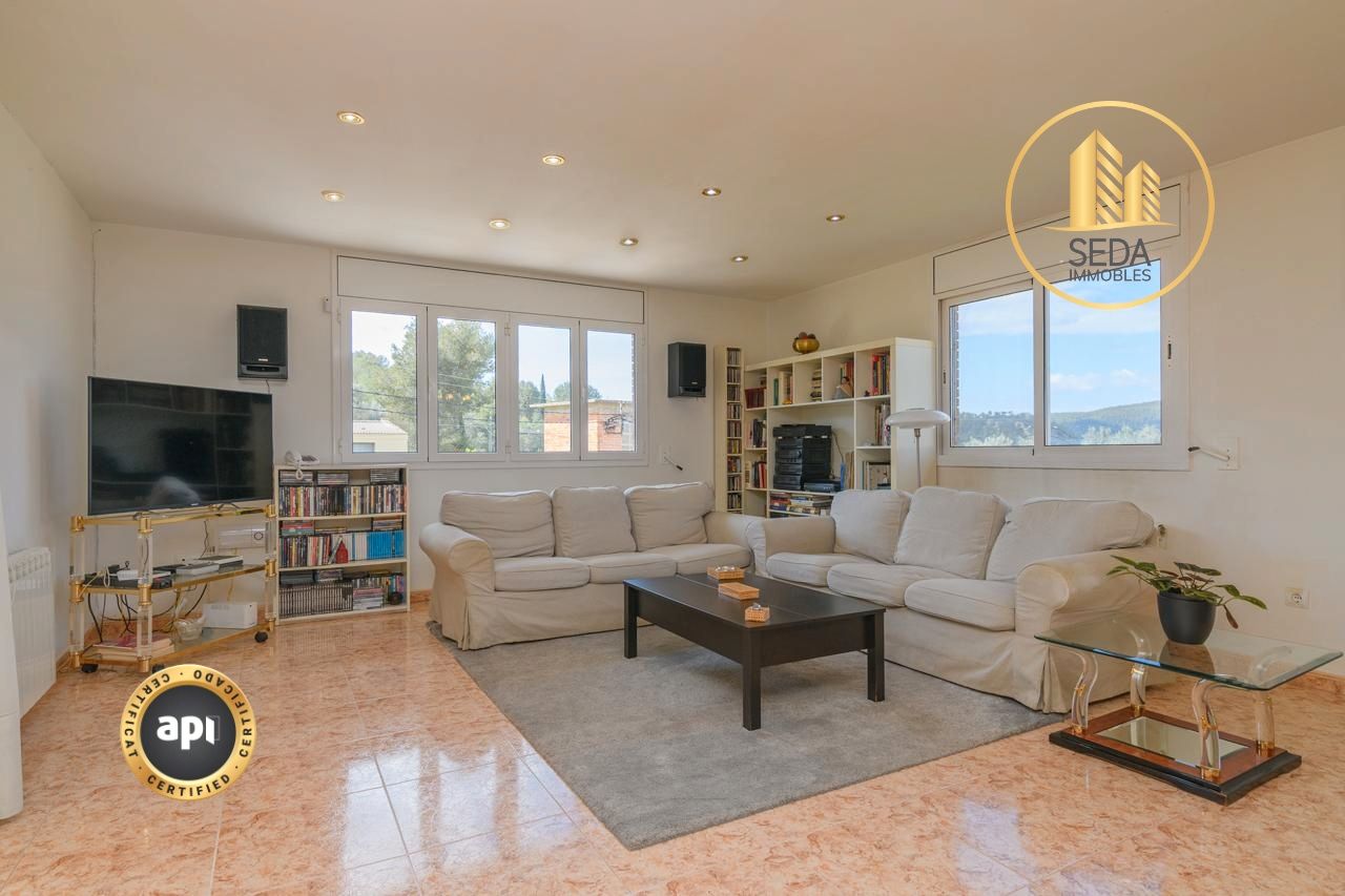 4 غرف نوم منزل في Barcelona, Spain رقم 261420