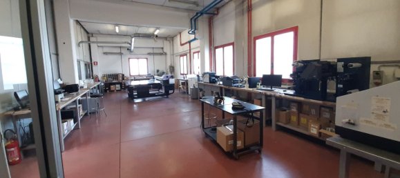 Lagerhaus in Merlino, Italy 545m², Nr. 314744 8