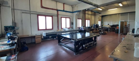 Lagerhaus in Merlino, Italy 545m², Nr. 314744 10