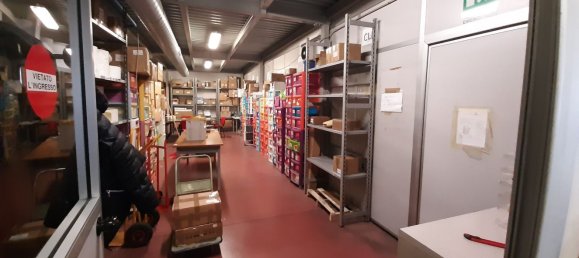 Lagerhaus in Merlino, Italy 545m², Nr. 314744 6