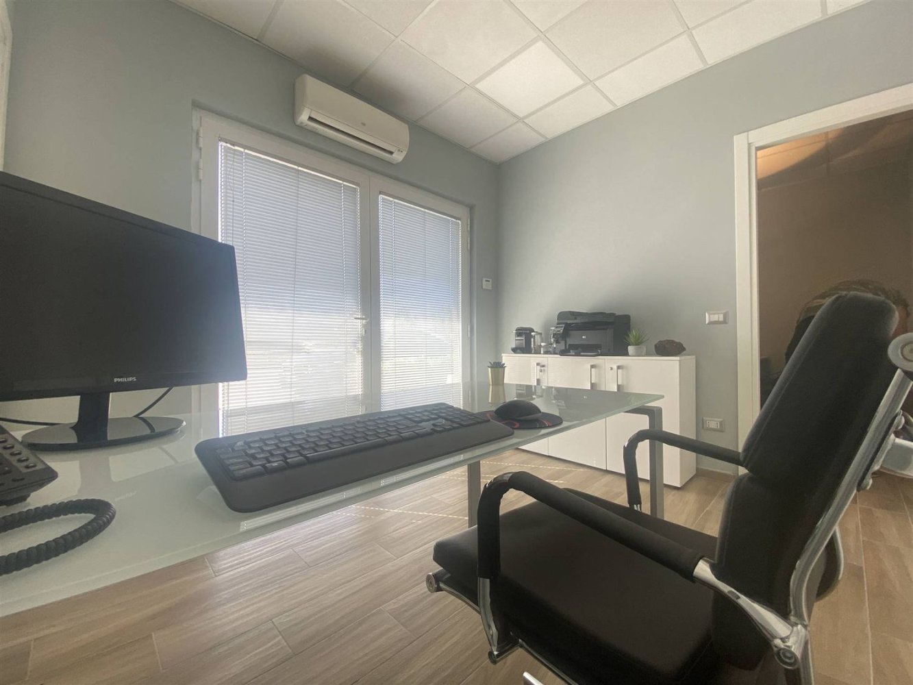 Bureau à Cecina, Italy 43m² No. 155360