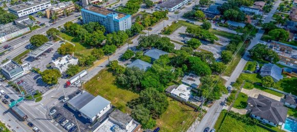 hotel en venta en Miami, Miami-Dade, Florida, USA № 615886 3
