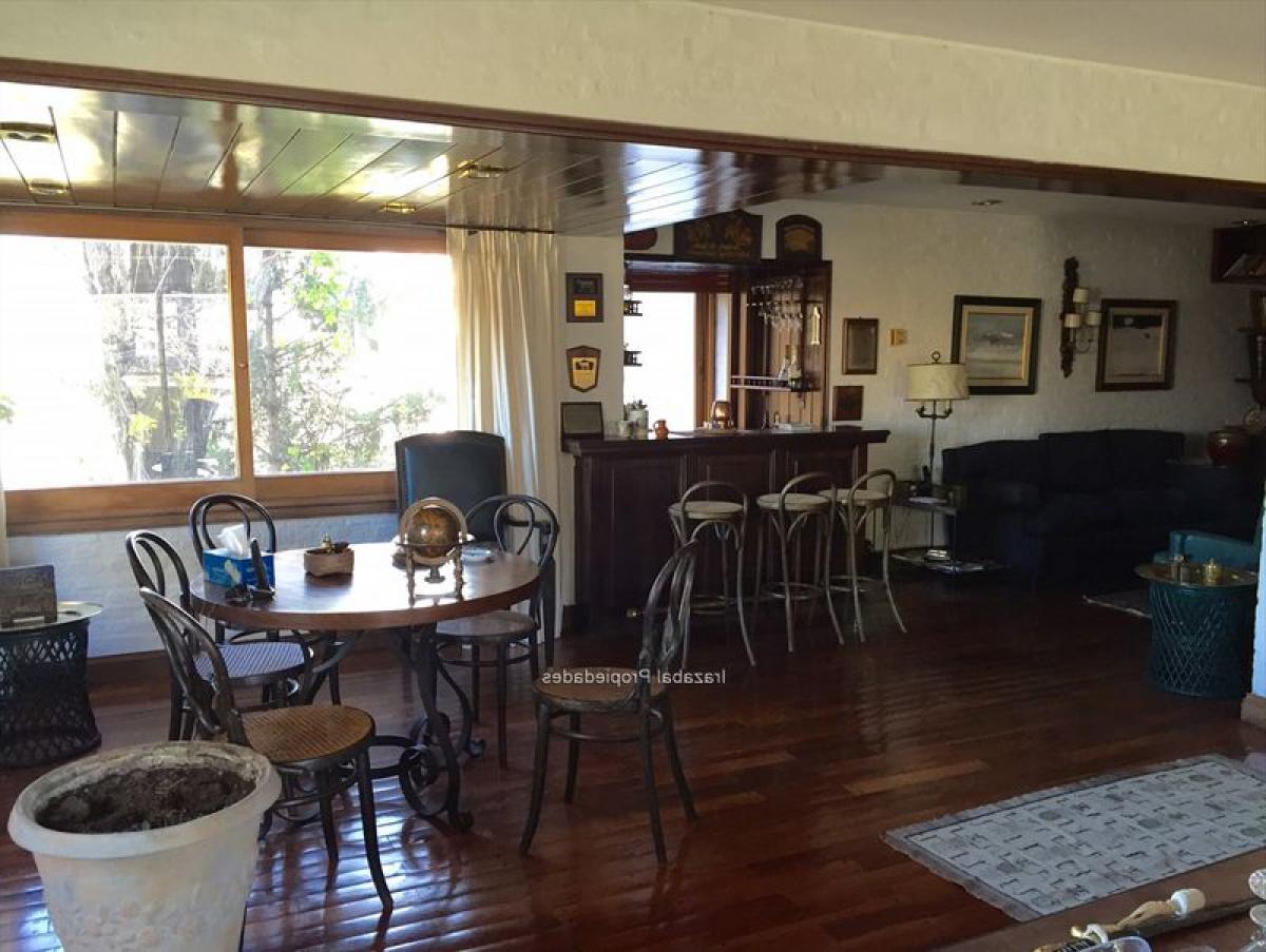 2 bedrooms Apartment in Montevideo, Uruguay No. 4513