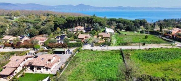 1310m² Land in Bracciano, Italy No. 138753 10