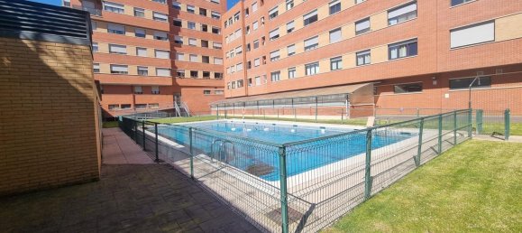 2 bedrooms Apartment in Logrono, Spain No. 156271 4