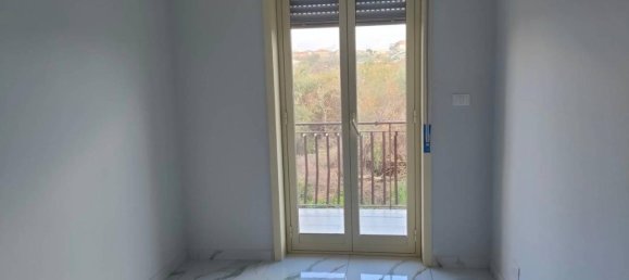 6 rooms Apartment in Misterbianco, Italy No. 109392 17