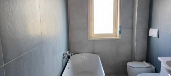 6 rooms Apartment in Misterbianco, Italy No. 109392 18