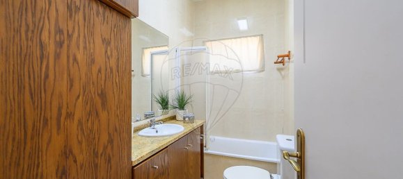 6 bedrooms House in Rio Tinto, Portugal No. 21060 10