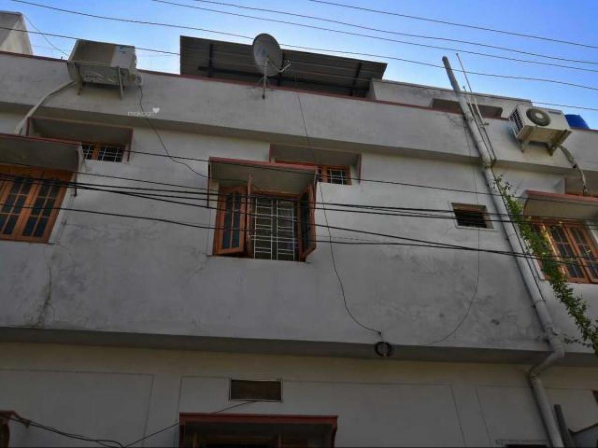 5 bedrooms House in Hyderabad, India No. 16964