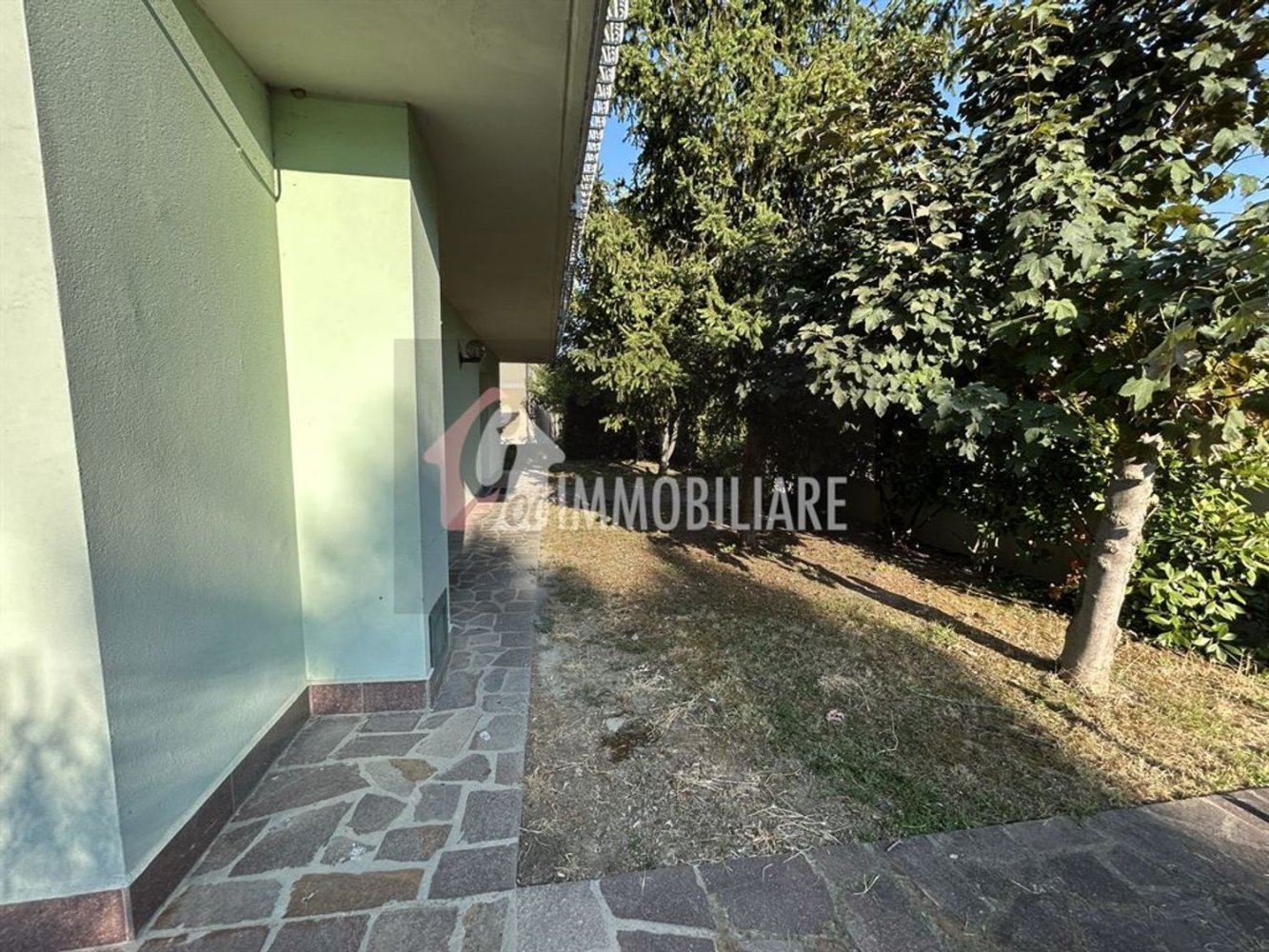 7 rooms Villa in Rivarolo Mantovano, Italy No. 271701