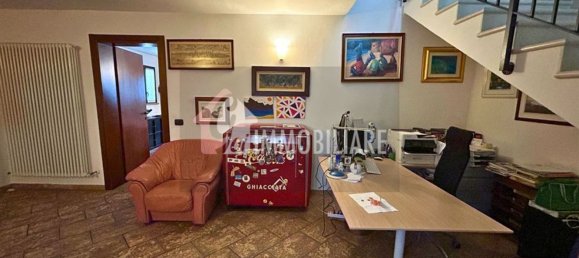 7 rooms Villa in Rivarolo Mantovano, Italy No. 271701 11