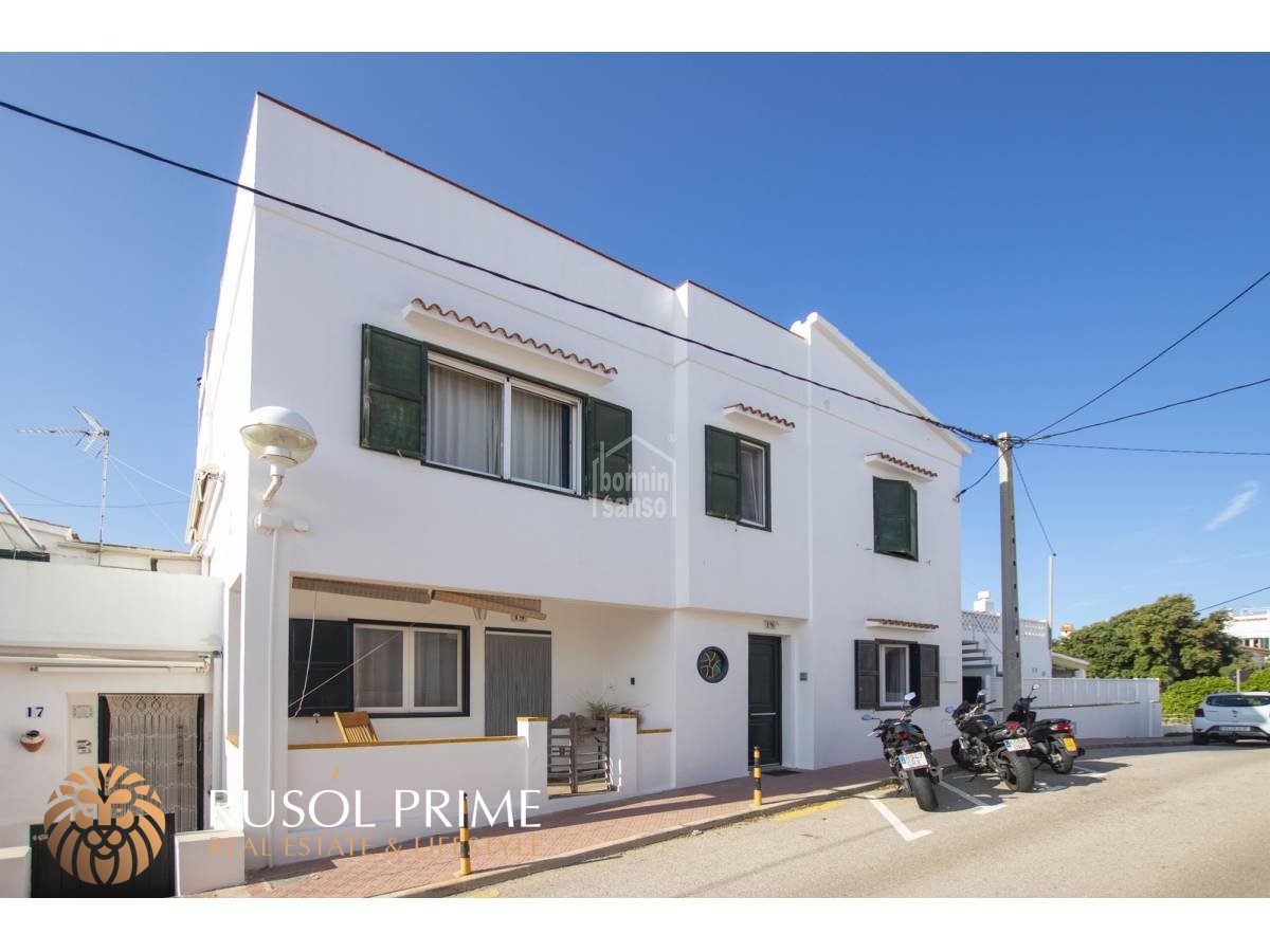 Adosado de 3 dormitorios en Mahon, Spain No. 5099