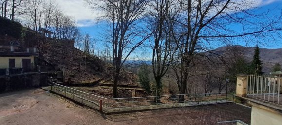 2 rooms Apartment in Cuasso al Monte, Italy No. 48650 12