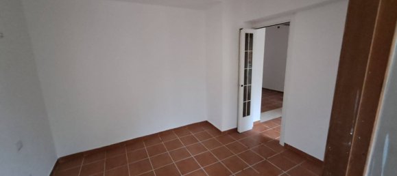 2 rooms Apartment in Cuasso al Monte, Italy No. 48650 5