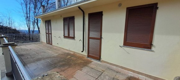 2 rooms Apartment in Cuasso al Monte, Italy No. 48650 2