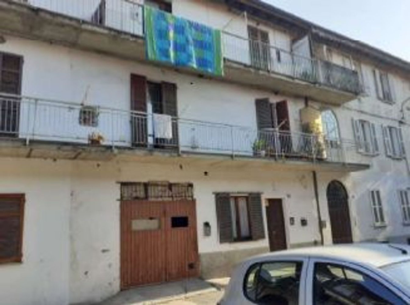 3 rooms House in Besozzo, Italy No. 185083