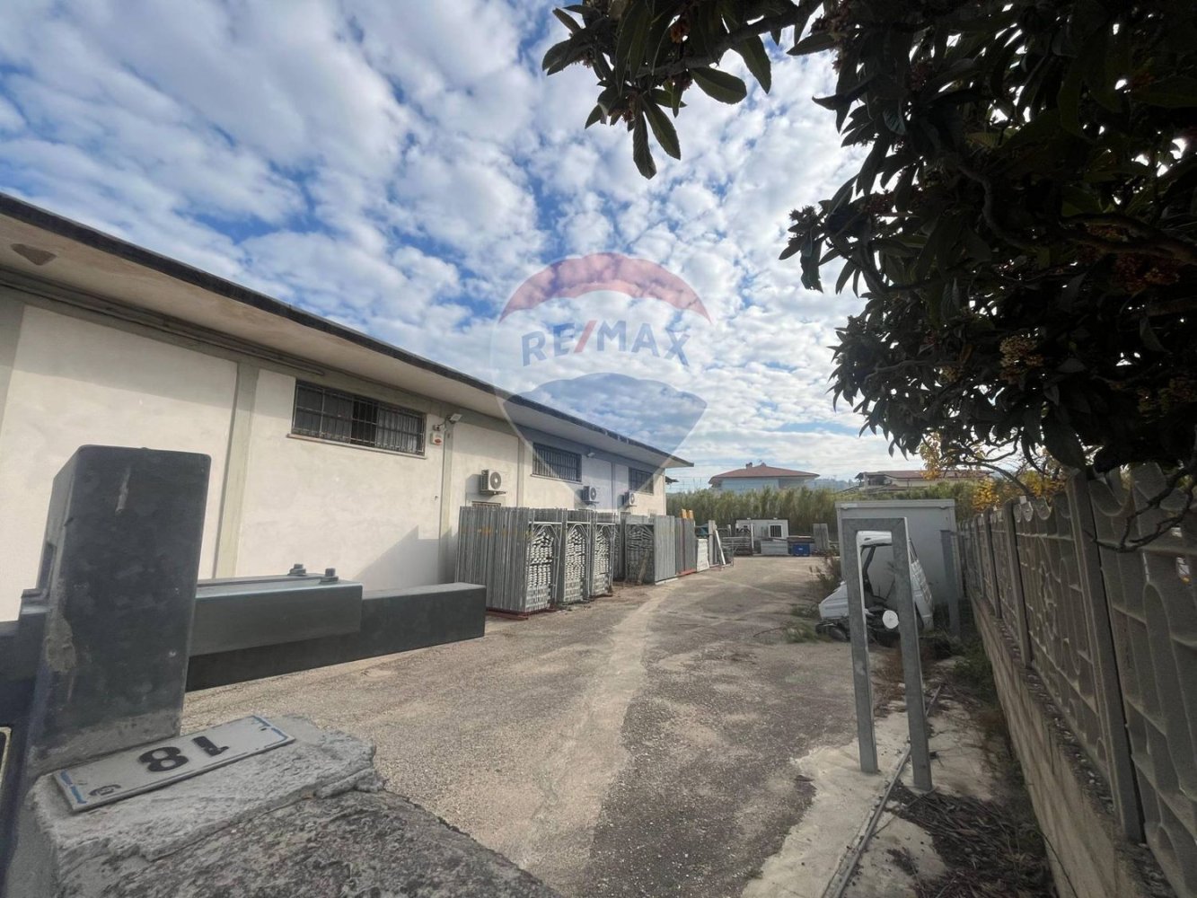 Lagerhaus in San Giovanni Teatino, Italy 1214m², Nr. 90259