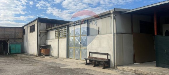 Lagerhaus in San Giovanni Teatino, Italy 1214m², Nr. 90259 5